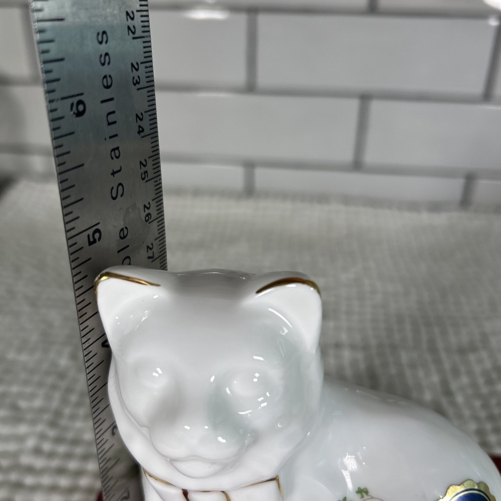 Vintage Irish Royal Tara Bone China White Cat Shamrocks Gold Accents Marked - Picture 4 of 7